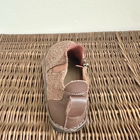 Algeria Floral Butterfly Boot - Picture 6 of 13